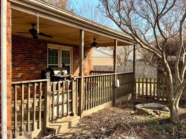 3706 Modesto Rd, Jeffersontown, KY 40299