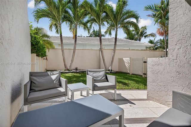 1223 Hillsboro Mile 4 4, Hillsboro Beach, FL 33062
