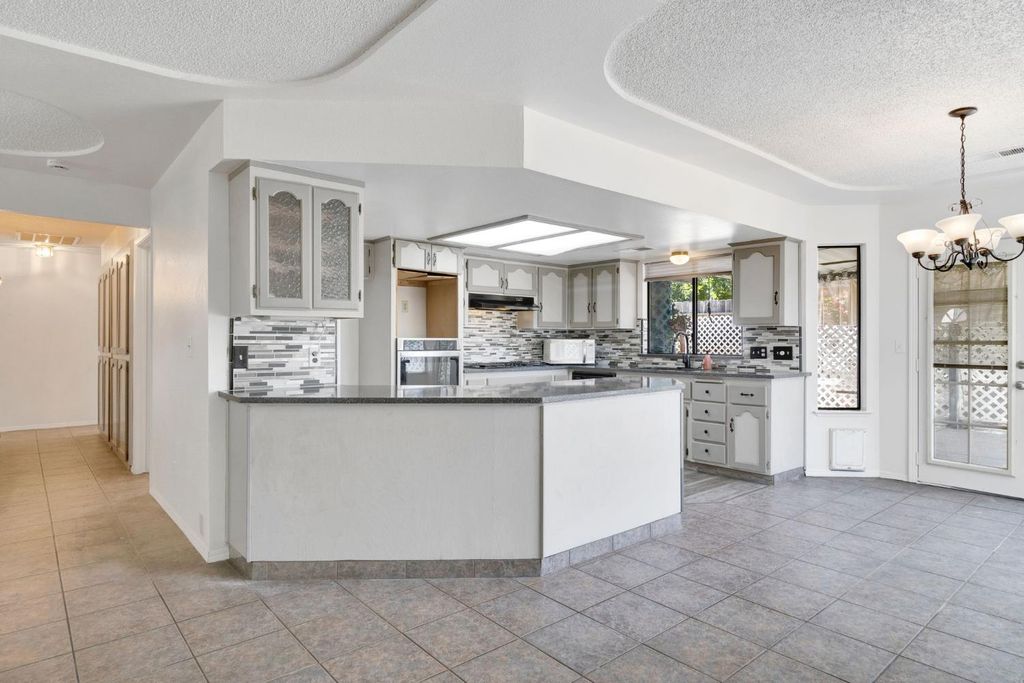 Image 10 of property listing at 3506 Mulberry Street, Selma, CA 93662