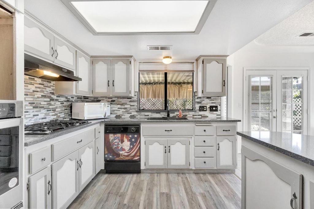 Image 15 of property listing at 3506 Mulberry Street, Selma, CA 93662