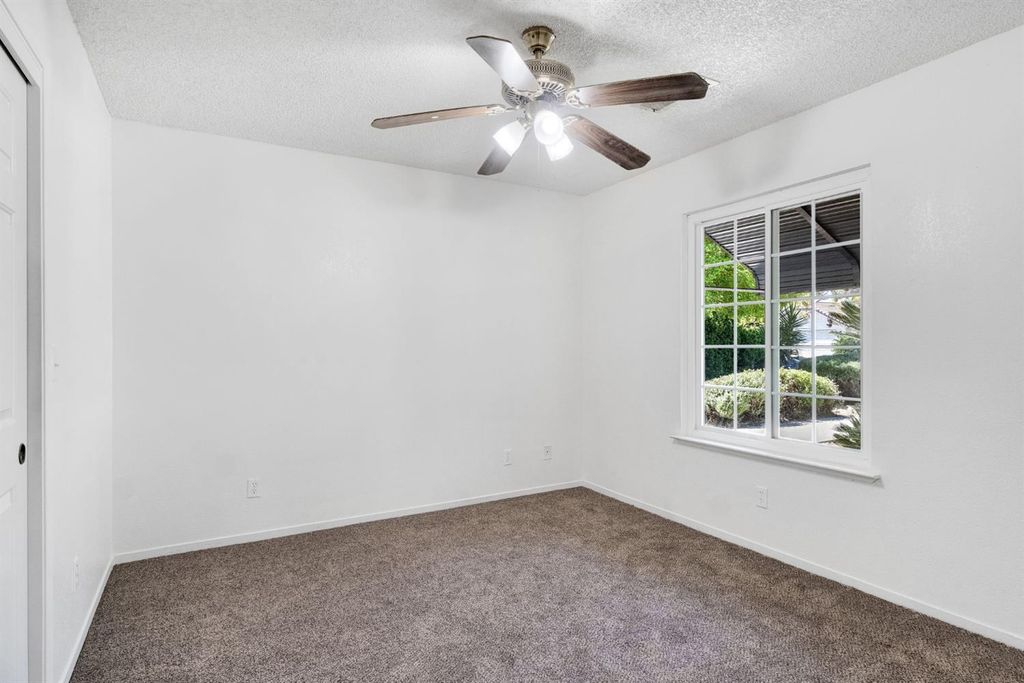 Image 18 of property listing at 3506 Mulberry Street, Selma, CA 93662