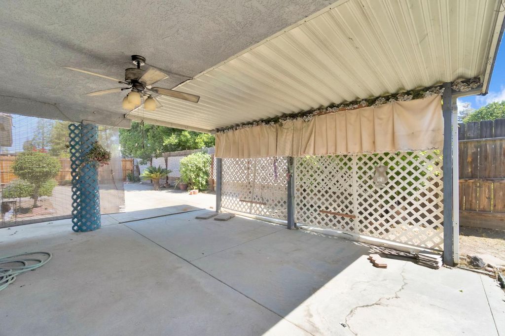 Image 30 of property listing at 3506 Mulberry Street, Selma, CA 93662