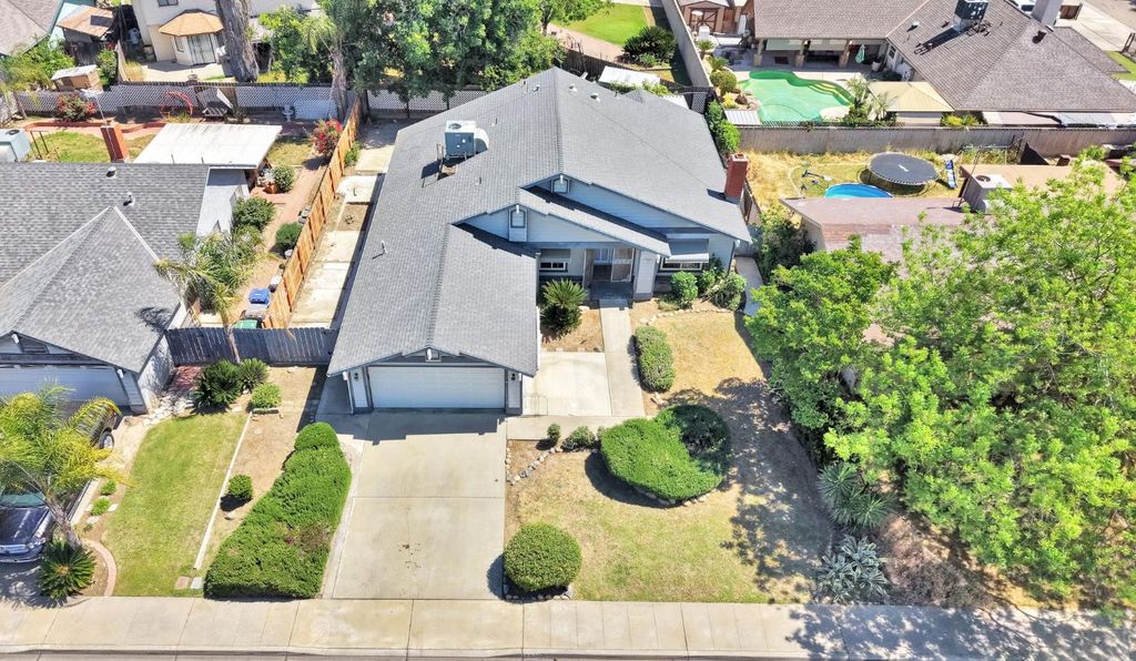 Image 34 of property listing at 3506 Mulberry Street, Selma, CA 93662