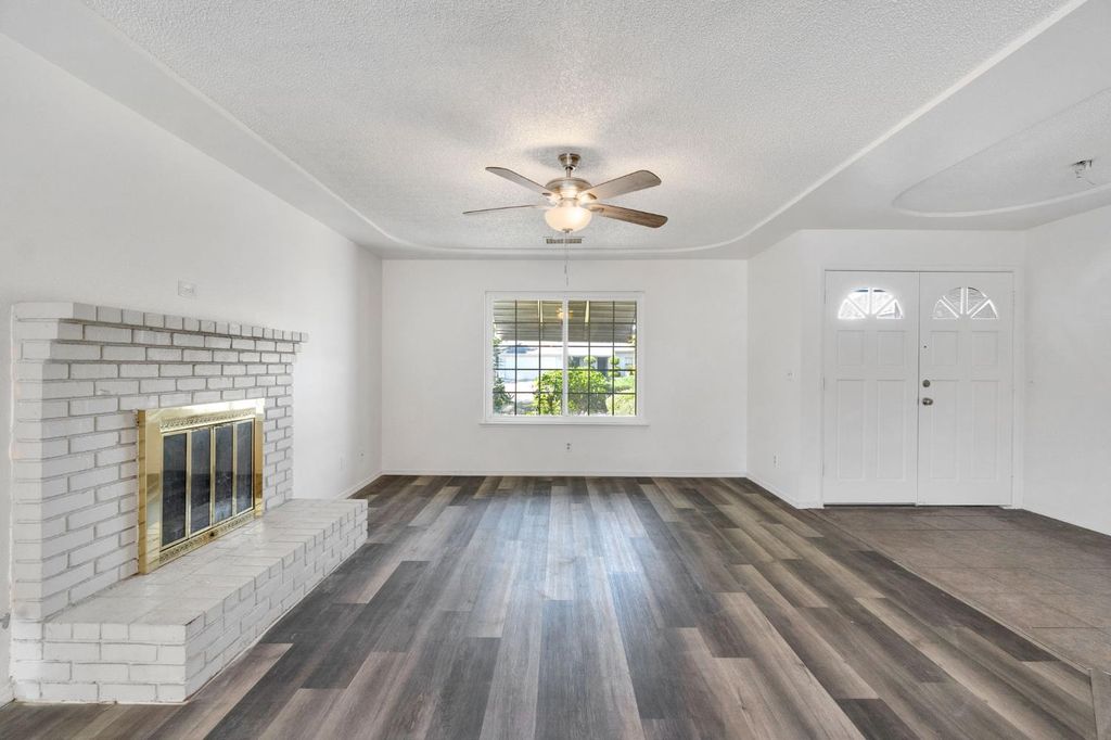 Image 6 of property listing at 3506 Mulberry Street, Selma, CA 93662