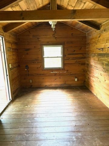 221 Friendship Hollow Rd, S, Pleasant Shade, TN 37145