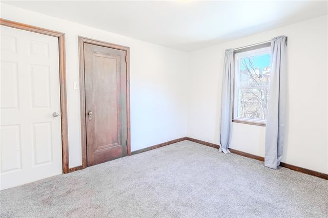 825 5th Ave 1, East Mckeesport, PA 15035