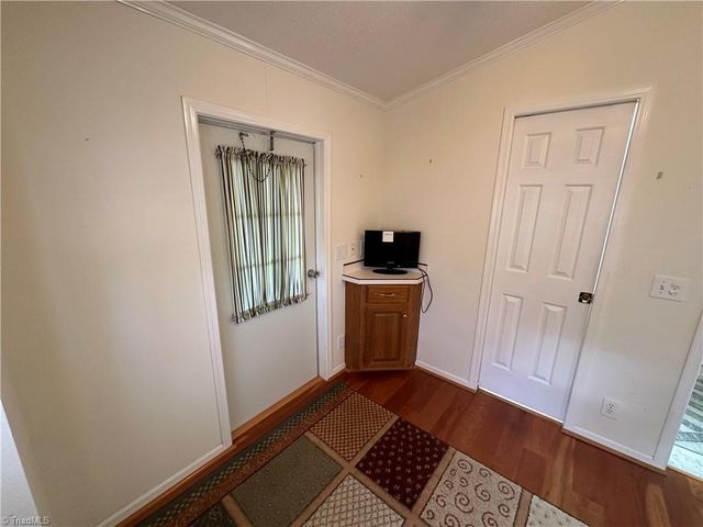 129 Club House Drive, New London, NC 28127