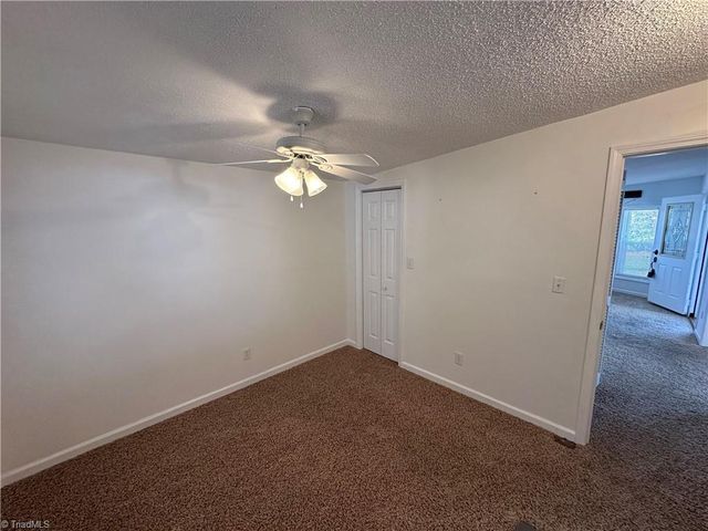 129 Club House Drive, New London, NC 28127
