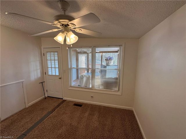 129 Club House Drive, New London, NC 28127