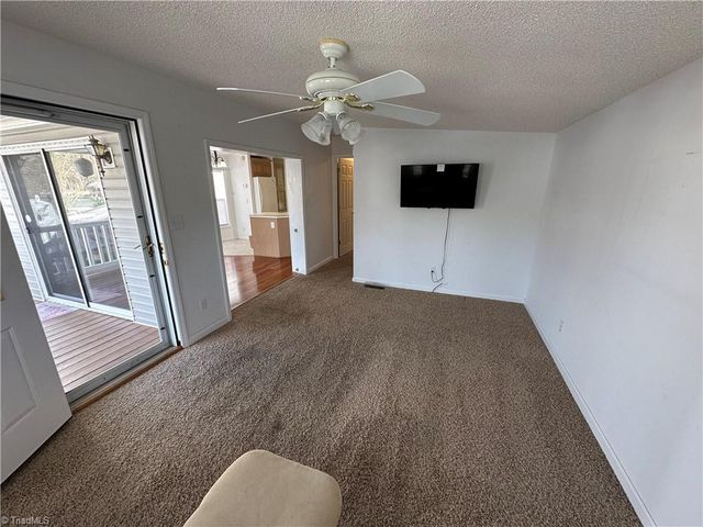 129 Club House Drive, New London, NC 28127