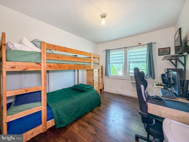 1936 FULTON, Feasterville Trevose, PA 19053