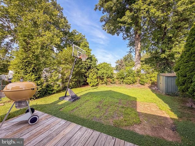 1936 FULTON, Feasterville Trevose, PA 19053