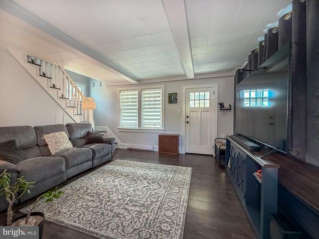 1936 FULTON, Feasterville Trevose, PA 19053