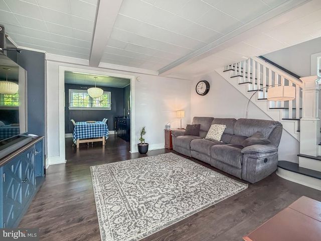 1936 FULTON, Feasterville Trevose, PA 19053