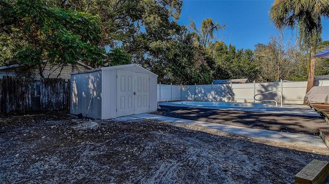 8514 N LYNN AVENUE, Tampa, FL 33604