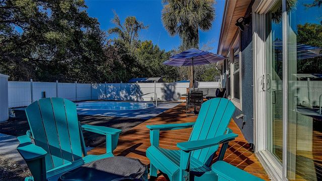 8514 N LYNN AVENUE, Tampa, FL 33604