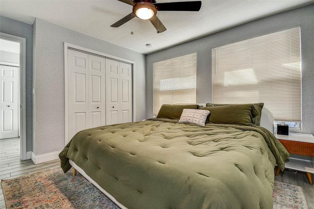 8514 N LYNN AVENUE, Tampa, FL 33604