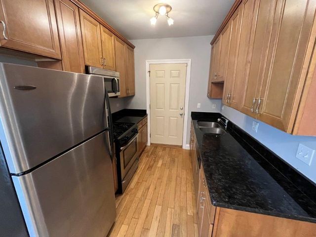 4548 W George Street 2, Chicago, IL 60641