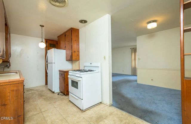 10611 Redmont Avenue, Tujunga, CA 91042