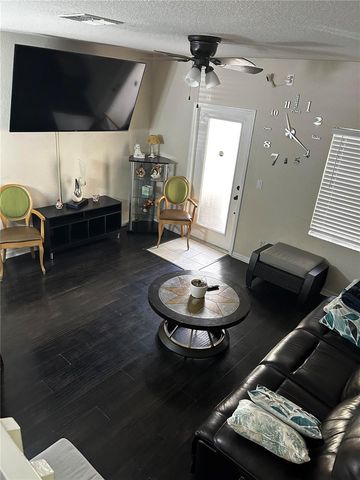 4455 HAR PAUL CIRCLE, Tampa, FL 33614