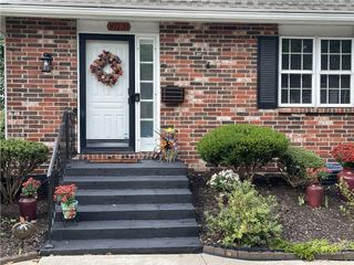 10231 W 96th Place, Overland Park, KS 66212