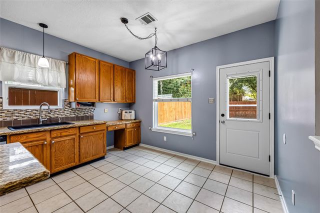 2827 Cottonwood Walk Court, Spring, TX 77388