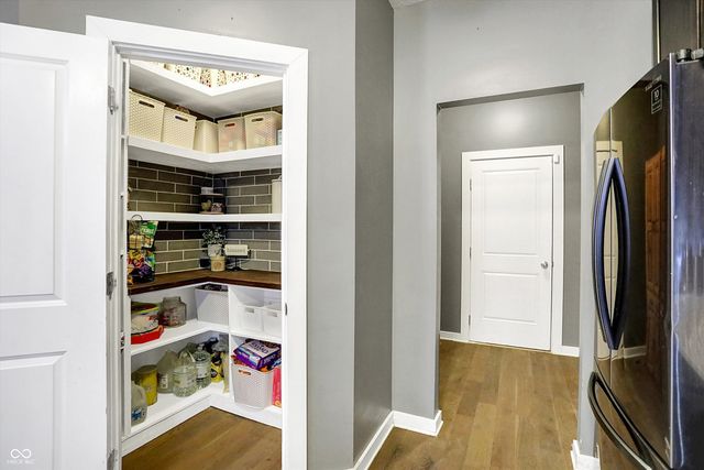 1664 Woodside Circle, Franklin, IN 46131