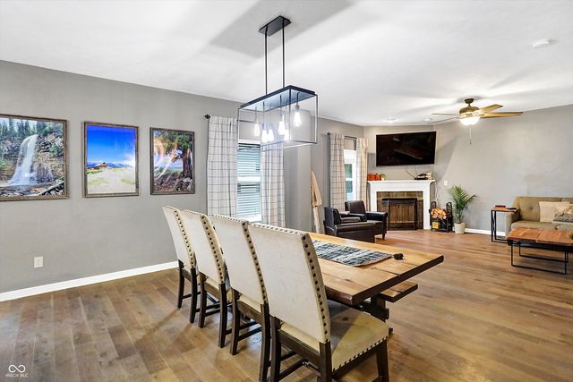 1664 Woodside Circle, Franklin, IN 46131