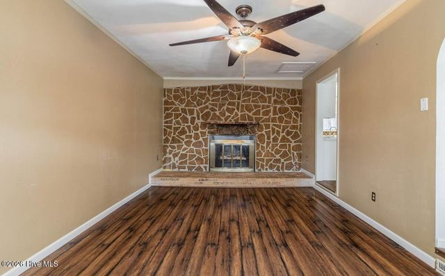 504 Greenbriar Drive, Jacksonville, NC 28546