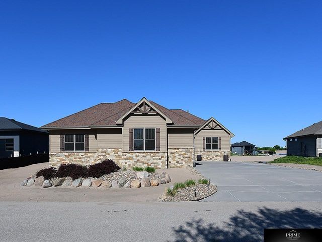 677 Serenity Pointe, Ashland, NE 68003