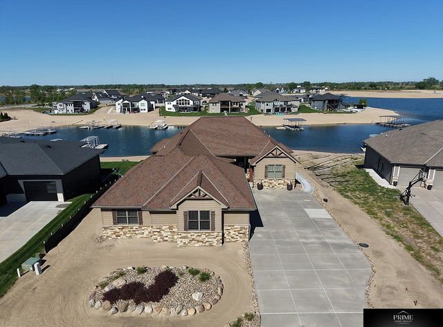 677 Serenity Pointe, Ashland, NE 68003