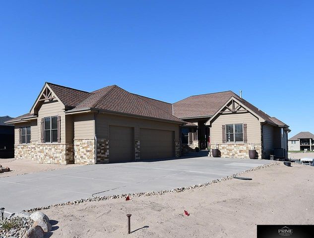 677 Serenity Pointe, Ashland, NE 68003