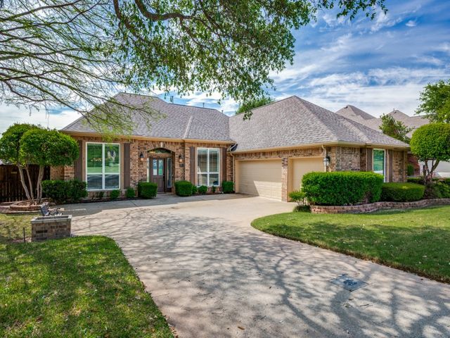 2715 Creek Crossing Drive, Mckinney, TX 75072