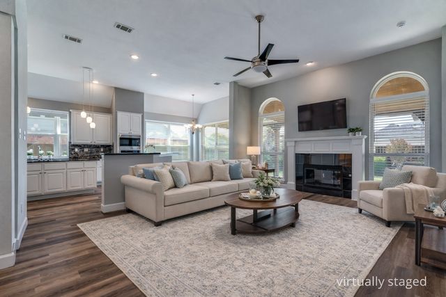 2715 Creek Crossing Drive, Mckinney, TX 75072