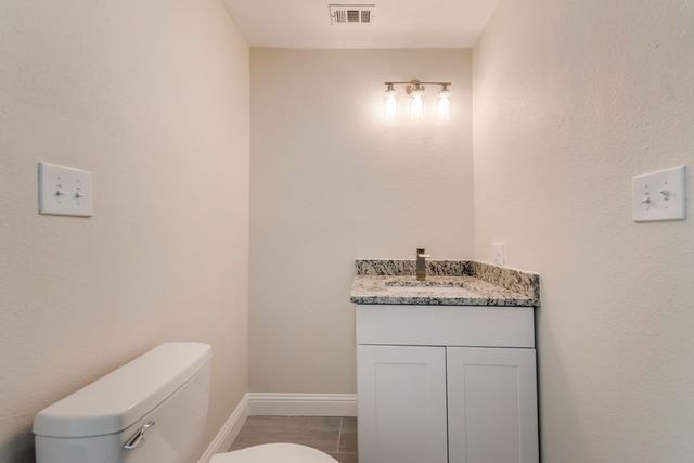 4823 Ash Lane, Dallas, TX 75223