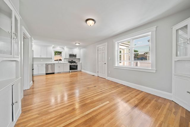 42 Plover Rd, Quincy, MA 02169