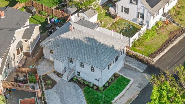 42 Plover Rd, Quincy, MA 02169