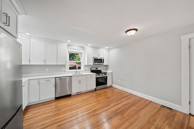42 Plover Rd, Quincy, MA 02169