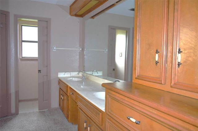 7331 Rancho Mission Drive, Houston, TX 77083