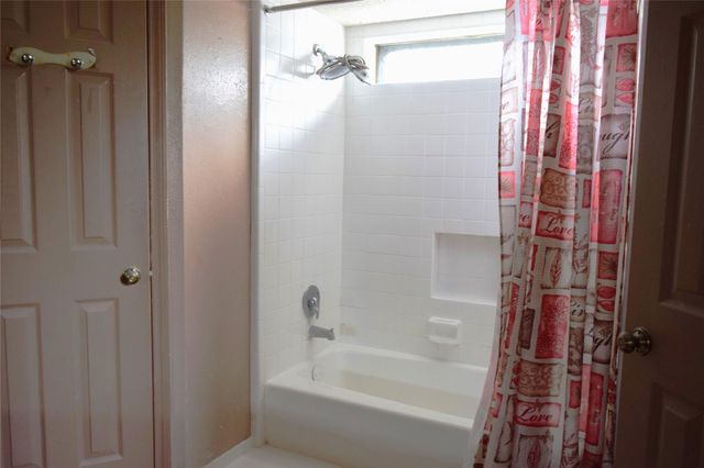 7331 Rancho Mission Drive, Houston, TX 77083