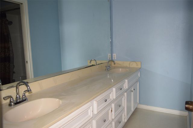 7331 Rancho Mission Drive, Houston, TX 77083