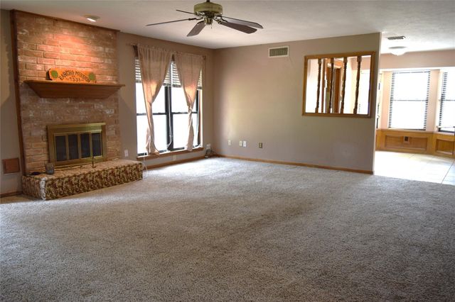 7331 Rancho Mission Drive, Houston, TX 77083