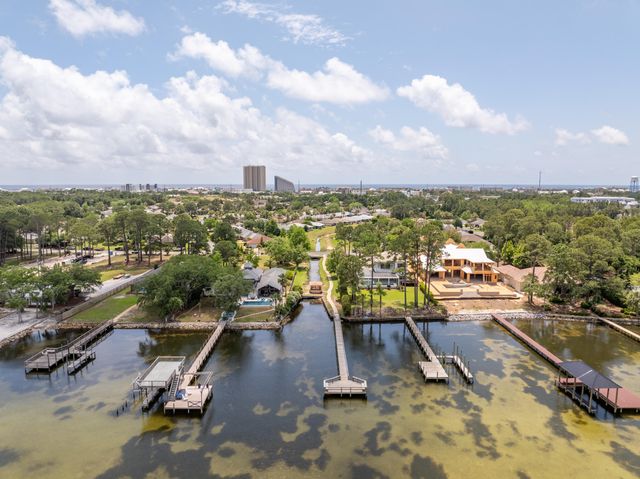 91 Bayside Park, Miramar Beach, FL 32550