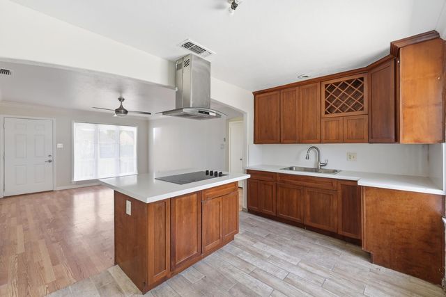 2551 Atlas Ave, Sacramento, CA 95820