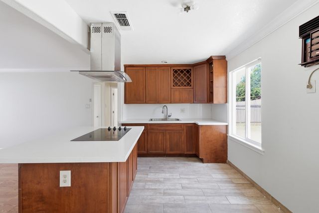 2551 Atlas Ave, Sacramento, CA 95820