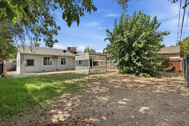 2551 Atlas Ave, Sacramento, CA 95820