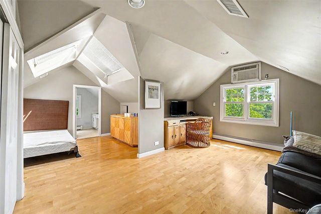 6 The Maples, Roslyn Estates, NY 11576