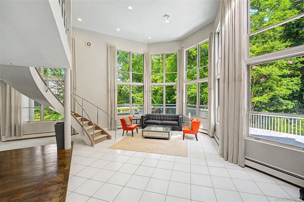 6 The Maples, Roslyn Estates, NY 11576 — photo 5