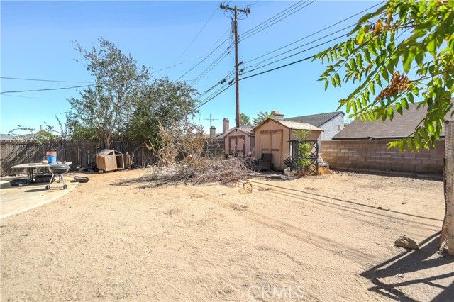 1144 E Avenue R6, Palmdale, CA 93550