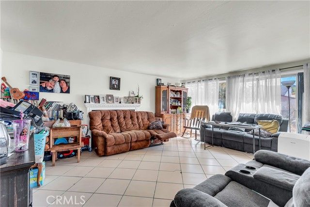 1144 E Avenue R6, Palmdale, CA 93550